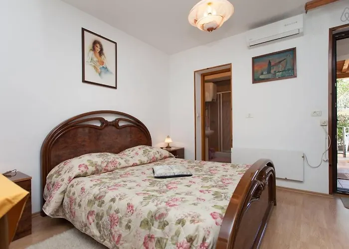 Appartamento With A Parking Space - 7322 Rovigno
